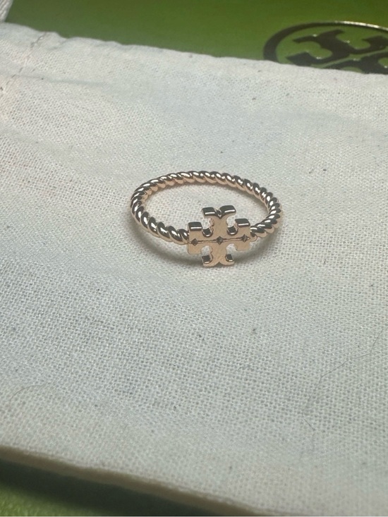 Tory Burch Jewelry - Tory Burch Gold Textured Rope Ring Size 8